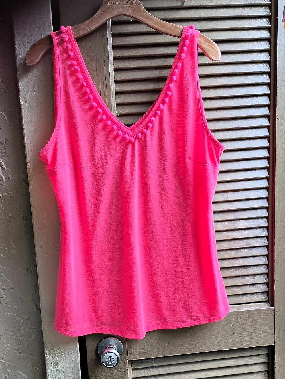 Lilly Pulitzer Ladies Gigi Tank Top V Neck Thin Cotton Size L Neon Pink Pom Pom
